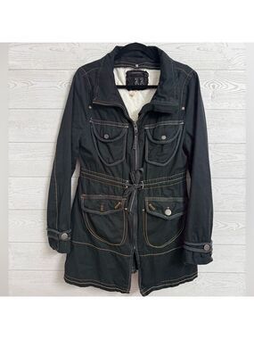 22 Women’s Navy Blue Rain Utility Jacket. Size M